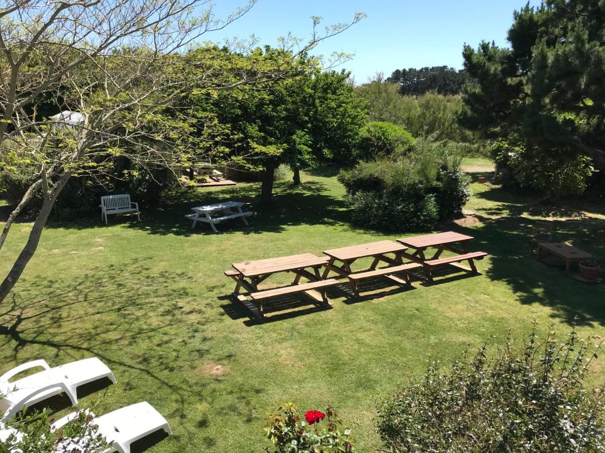 Hotel Aux Tamaris Sauzon Екстериор снимка