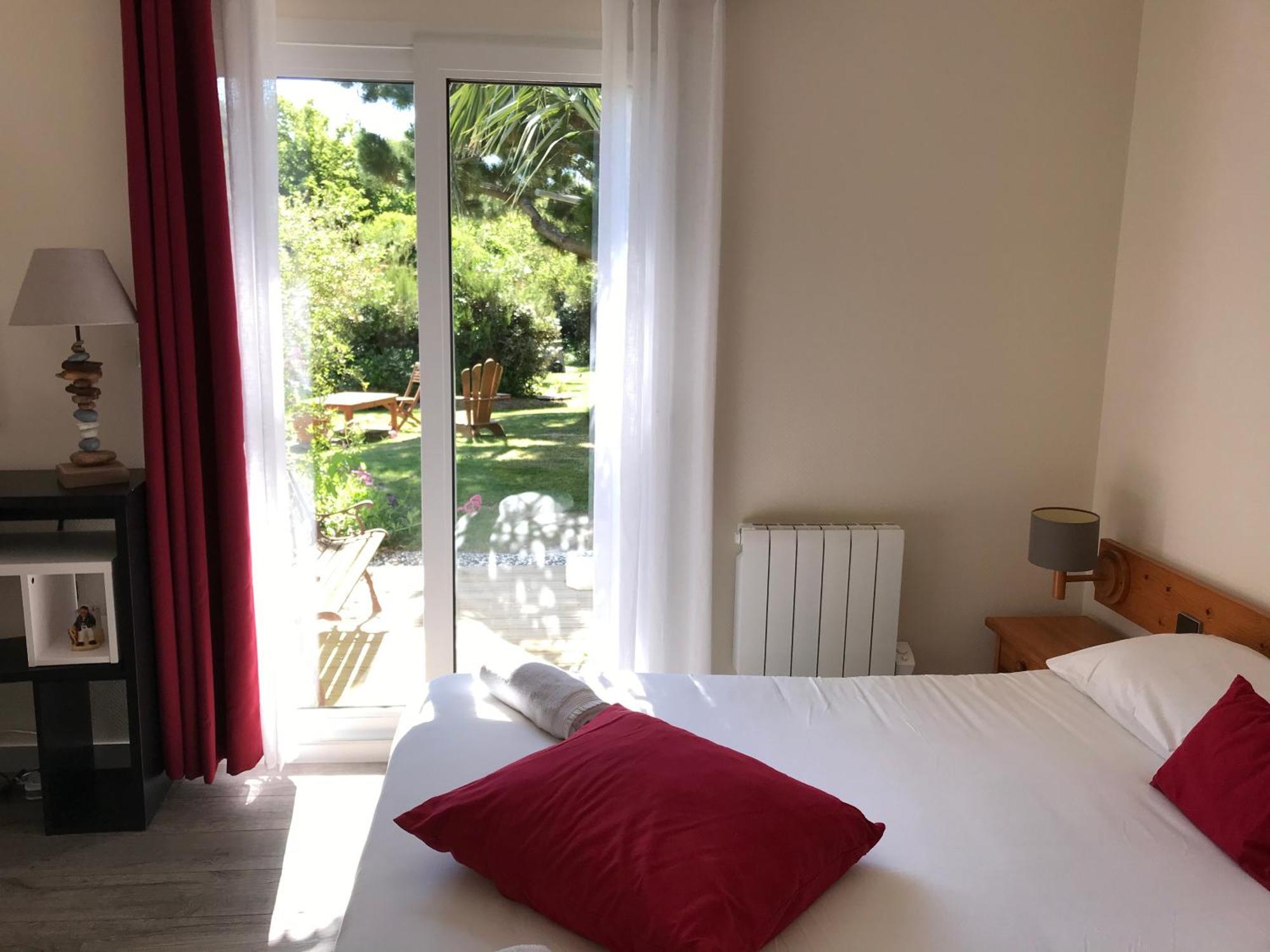 Hotel Aux Tamaris Sauzon Екстериор снимка