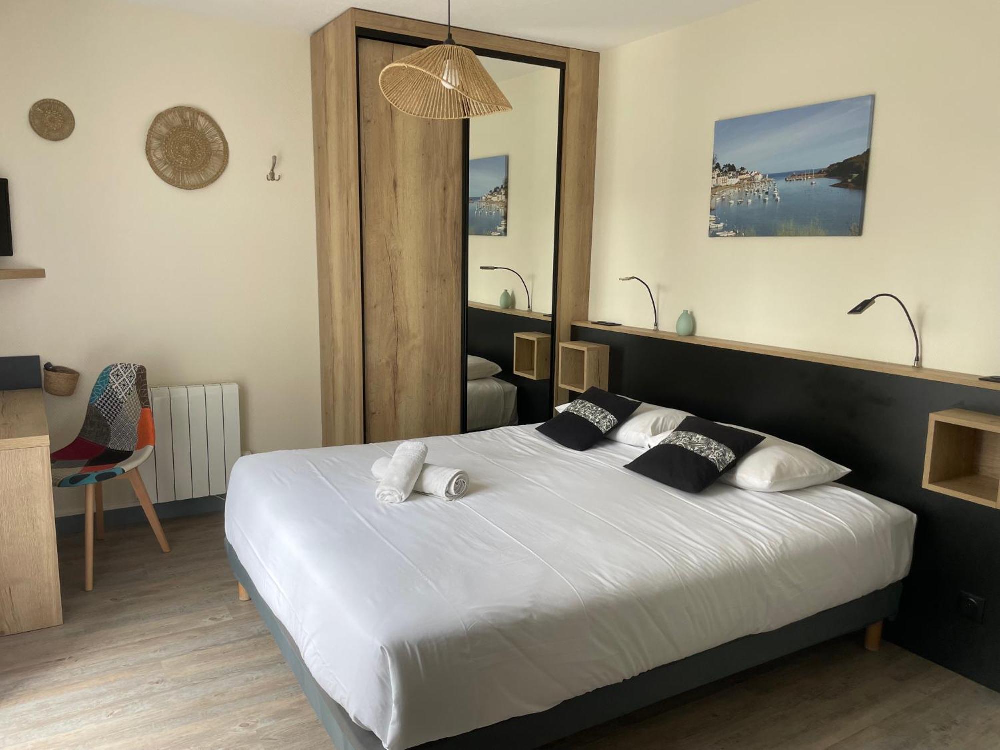 Hotel Aux Tamaris Sauzon Екстериор снимка