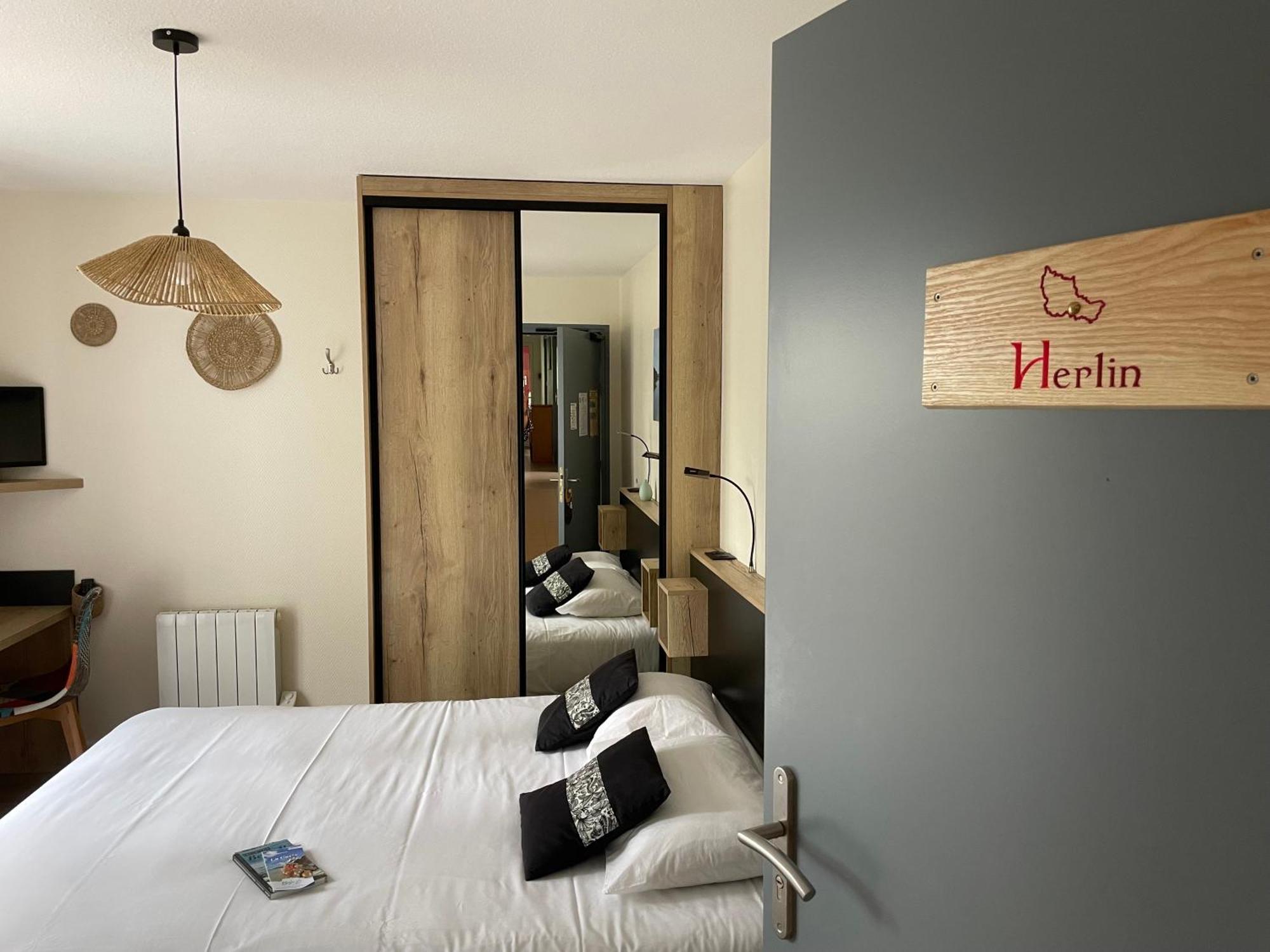 Hotel Aux Tamaris Sauzon Екстериор снимка