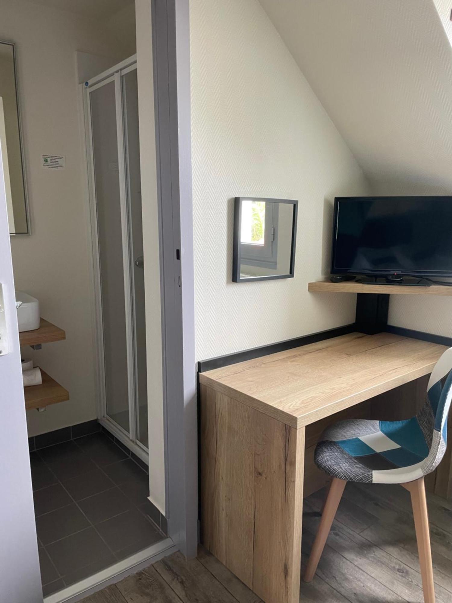 Hotel Aux Tamaris Sauzon Стая снимка