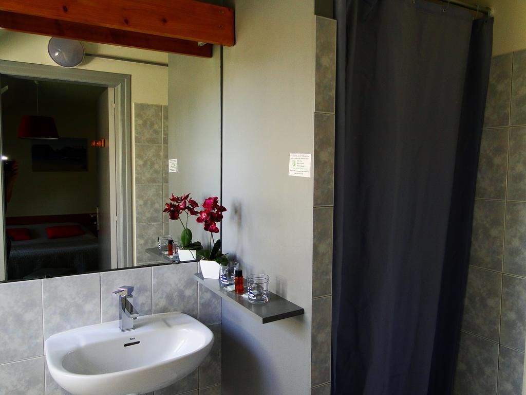 Hotel Aux Tamaris Sauzon Екстериор снимка